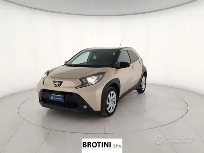 Usata Toyota Aygo X Trend 72 CV (52 kW) 2022 Bronzo SUV