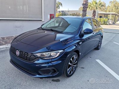 Occasion Fiat Tipo Lounge 95 ch (69 kW) 2016 Bleue Berline