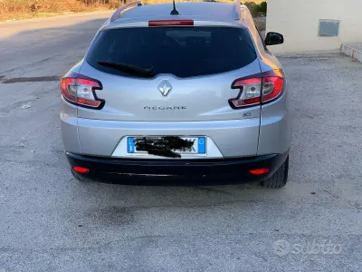 Usata Renault Mégane GrandTour 110 CV (80 kW) 2011 Grigio Station wagon