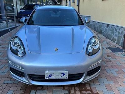 Usata Porsche Panamera 300 CV (220 kW) 2014 Argento Utilitaria