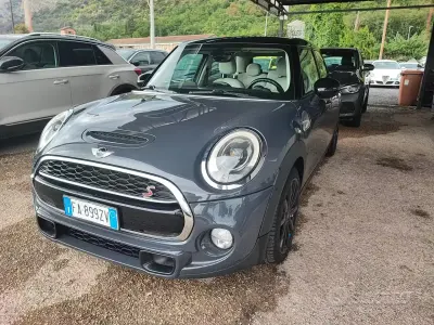 Usata Mini Cooper SD Business 170 CV (125 kW) 2015 Grigio Utilitaria