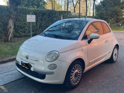 Usata Fiat 500 Lounge 69 CV (50 kW) 2011 Bianco Utilitaria