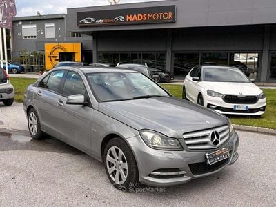 Usata Mercedes C200 Elegance 136 CV (100 kW) 2012 Argento Berlina