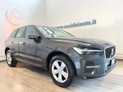Usata Volvo XC60 Business Edition 197 CV (144 kW) 2021 Grigio SUV