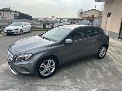 Usata Mercedes GLA200 Premium 136 CV (100 kW) 2016 Grigio SUV
