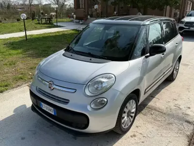 Usata Fiat 500L Lounge 105 CV (77 kW) 2013 Grigio Monovolume
