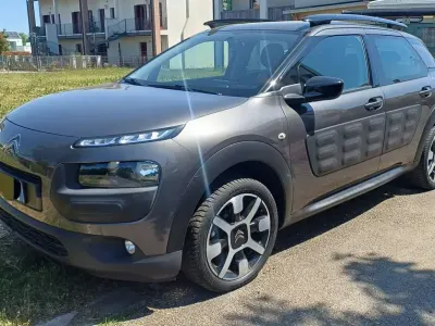 Brugt Citroën C4 Feel 99 HK (72 kW) 2017 Grå SUV