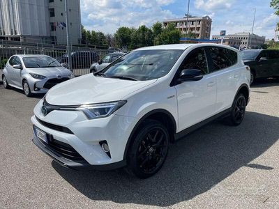 usata Toyota RAV4 Hybrid 2WD Dynamic del 2018 usata a Piacenza