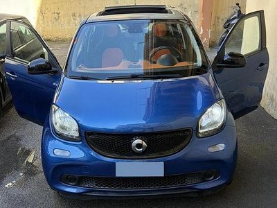 Begagnad Smart ForFour 2015 Blå Halvkombi