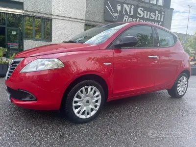 Gebraucht Lancia Ypsilon S 69 PS (50 kW) 2014 Rot Kleinwagen