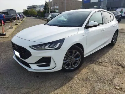 Usata Ford Focus ST-Line 125 CV (91 kW) 2024 Bianco Berlina