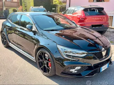 Usata Renault Mégane II R.S. 300 CV (220 kW) 2023 Nero Berlina
