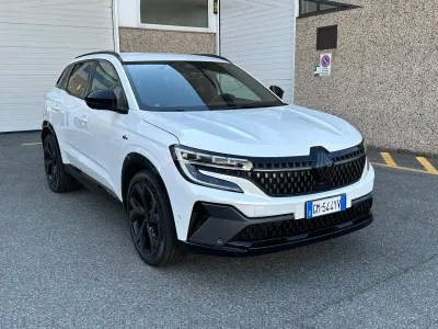 Usata Renault Clio 131 CV (96 kW) 2023 Bianco Utilitaria