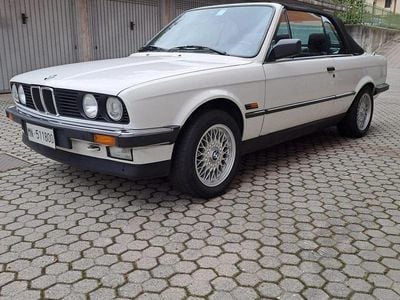 Usata BMW 320 Cabriolet 129 CV (94 kW) 1989 Bianco Cabrio