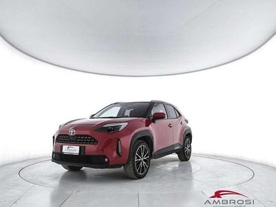 Usata Toyota Yaris Cross Lounge 92 CV (67 kW) 2022 Rosso SUV