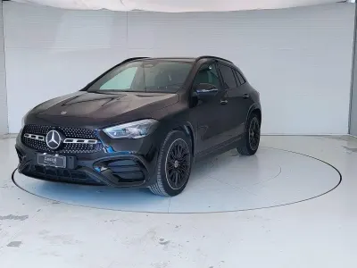 Usata Mercedes GLA200 Advanced Plus 150 CV (110 kW) 2024 Nero ossidiana metallizzato SUV