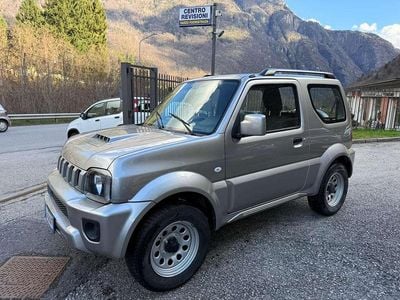 Usata Suzuki Jimny 86 CV (63 kW) 2017 Argento SUV