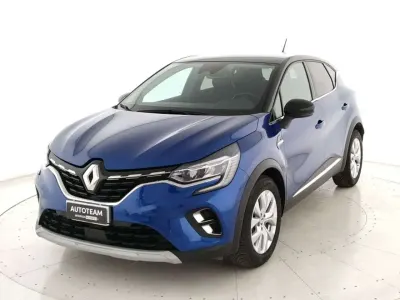Usata Renault Captur Zen 94 CV (69 kW) 2022 Blu SUV