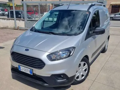 Usata Ford Transit Courier Trend 75 CV (55 kW) 2022 Moond.silv Furgone