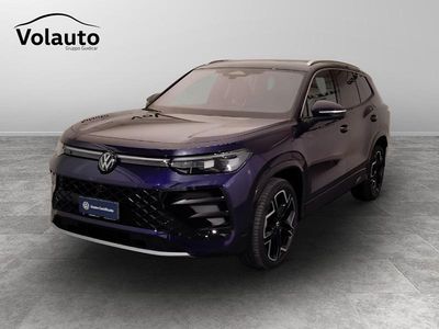 Nuova VW Tayron R-line Plus 150 CV (110 kW) 2025 Verde SUV