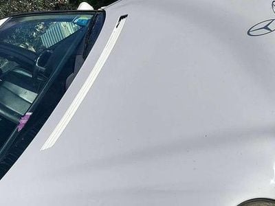 Usata Mercedes E250 Classic 150 CV (110 kW) 1998 Bianco Berlina