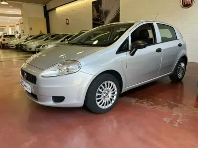 Usata Fiat Grande Punto S 69 CV (50 kW) 2013 Grigio Utilitaria