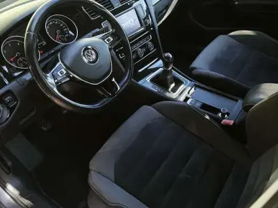Usata VW Golf VII Highline 115 CV (84 kW) 2016 Berlina