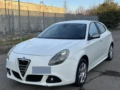 Usata Alfa Romeo Giulietta 120 CV (88 kW) 2013 Bianco Utilitaria