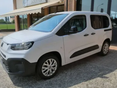 Nuova Fiat Doblò 102 CV (75 kW) 2026 Bianco gelato Monovolume
