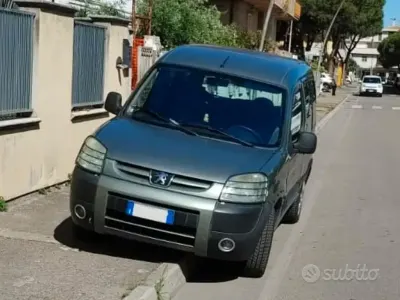 Usata Peugeot Partner 90 CV (66 kW) 2005 Verde Monovolume