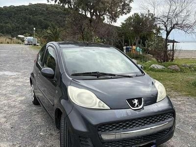 Usata Peugeot 107 Allure 68 CV (50 kW) 2009 Utilitaria