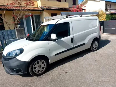 Usata Fiat Doblò 120 CV (88 kW) 2018 Bianco Monovolume
