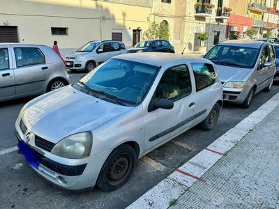 usata Renault Clio II 1.1 3 porte RN