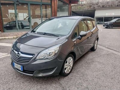 Usata Opel Meriva Design Edition 120 CV (88 kW) 2014 Grigio scuro Monovolume