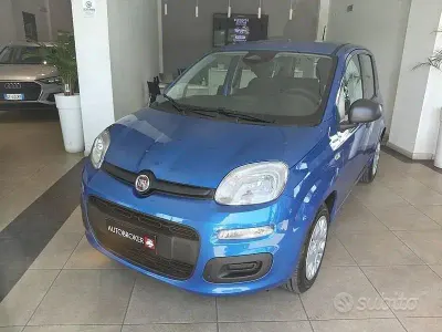 Nuova Fiat Panda Icon 65 CV (47 kW) 2026 Bluazzurro Utilitaria