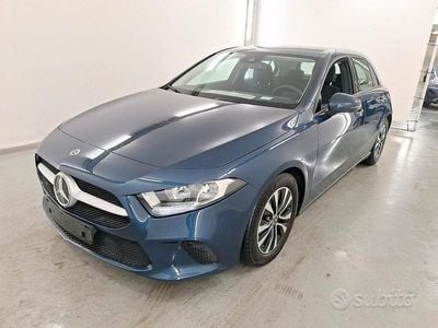 Usata Mercedes A180 Business 116 CV (85 kW) 2020 Blu Berlina