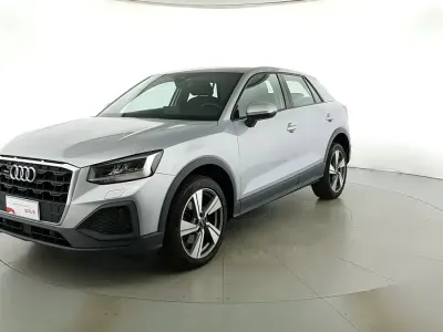 Usata Audi Q2 Admired 150 CV (110 kW) 2021 Argento fioretto met SUV