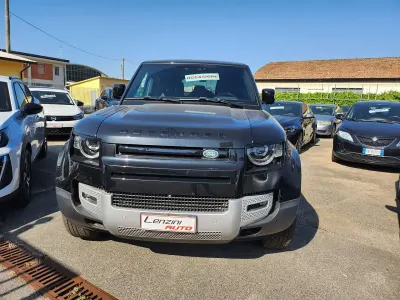 Usata Land Rover Defender SE 200 CV (147 kW) 2023 Nero SUV