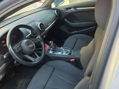 Usata Audi A3 Attraction 110 CV (80 kW) 2019 Argento Berlina