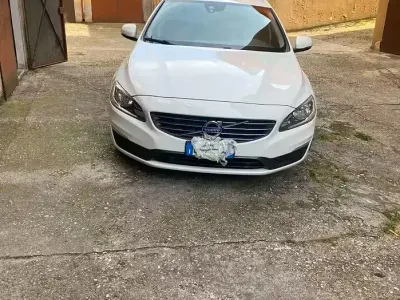 Usata Volvo V60 203 CV (149 kW) 2014 Station wagon