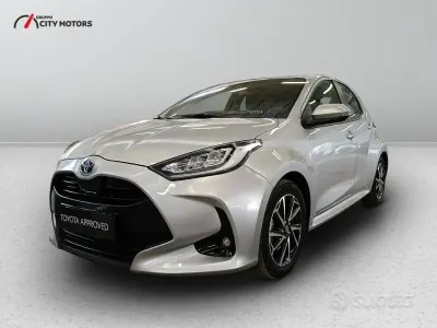 Second-hand Toyota Yaris Hybrid Trend 116 CP (85 kW) 2022 Argintiu Berlinǎ