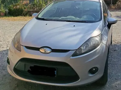 Usata Ford Fiesta Titanium 68 CV (50 kW) 2009 Berlina