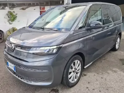 Usata VW Multivan Life 150 CV (110 kW) 2022 Grigio Monovolume