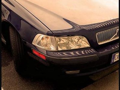 Usata Volvo V40 102 CV (75 kW) 2004 Blu Station wagon