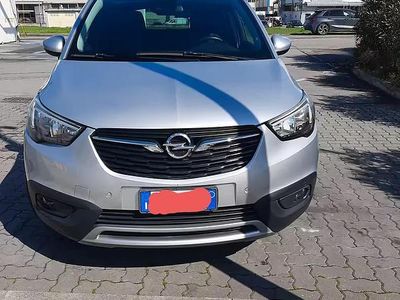 Usata Opel Crossland X Innovation 83 CV (61 kW) 2019 Grigio SUV