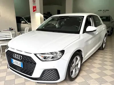 Gebraucht Audi A1 Admired 110 PS (80 kW) 2022 Weiß SUV