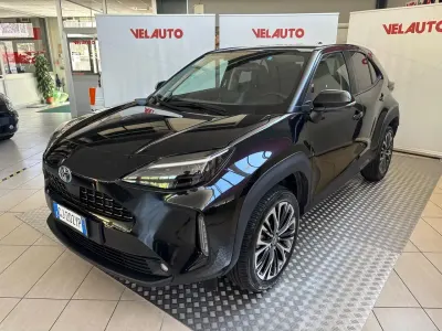 Usata Toyota Yaris Cross Lounge 92 CV (67 kW) 2022 Nero SUV