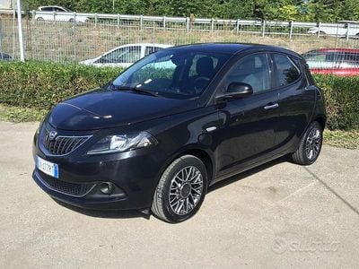 Usata Lancia Ypsilon 70 CV (51 kW) 2023 Nero Utilitaria