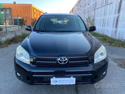 usata Toyota RAV4 RAV 42.2 D-4D 136 CV Sol