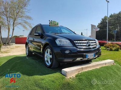 Usata Mercedes ML320 225 CV (165 kW) 2007 Nero SUV